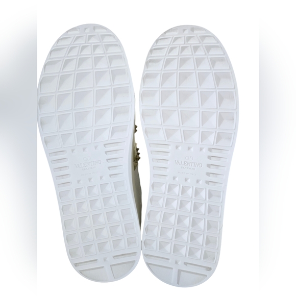 FLATFORM ROCKSTUD UNTITLED SNEAKER IN CALFSKIN WITH MICRO STUDS Size 40 - Picture 4 of 17